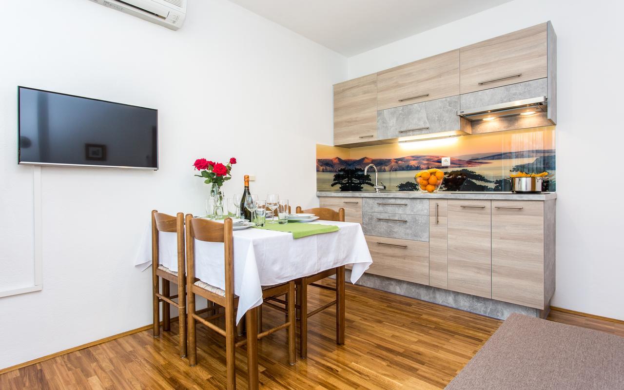 Apartments Lucija 2 Baška Eksteriør billede
