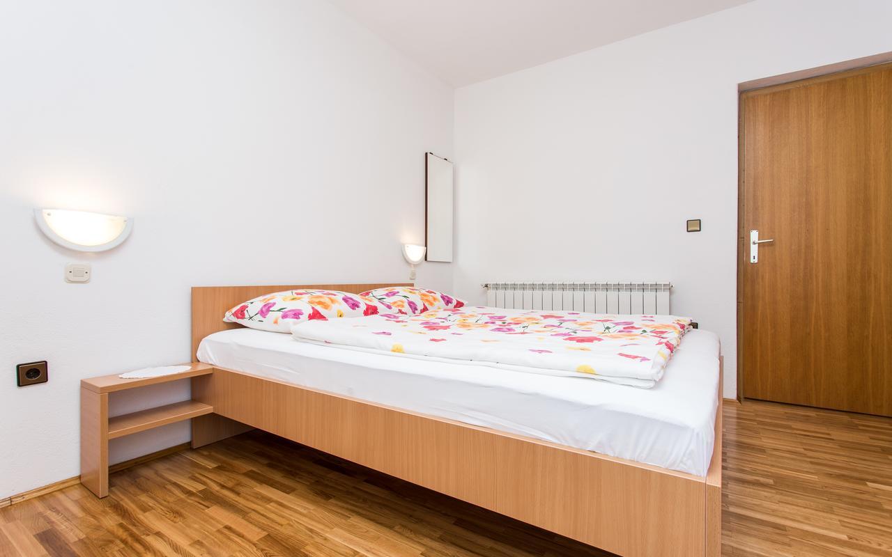 Apartments Lucija 2 Baška Eksteriør billede