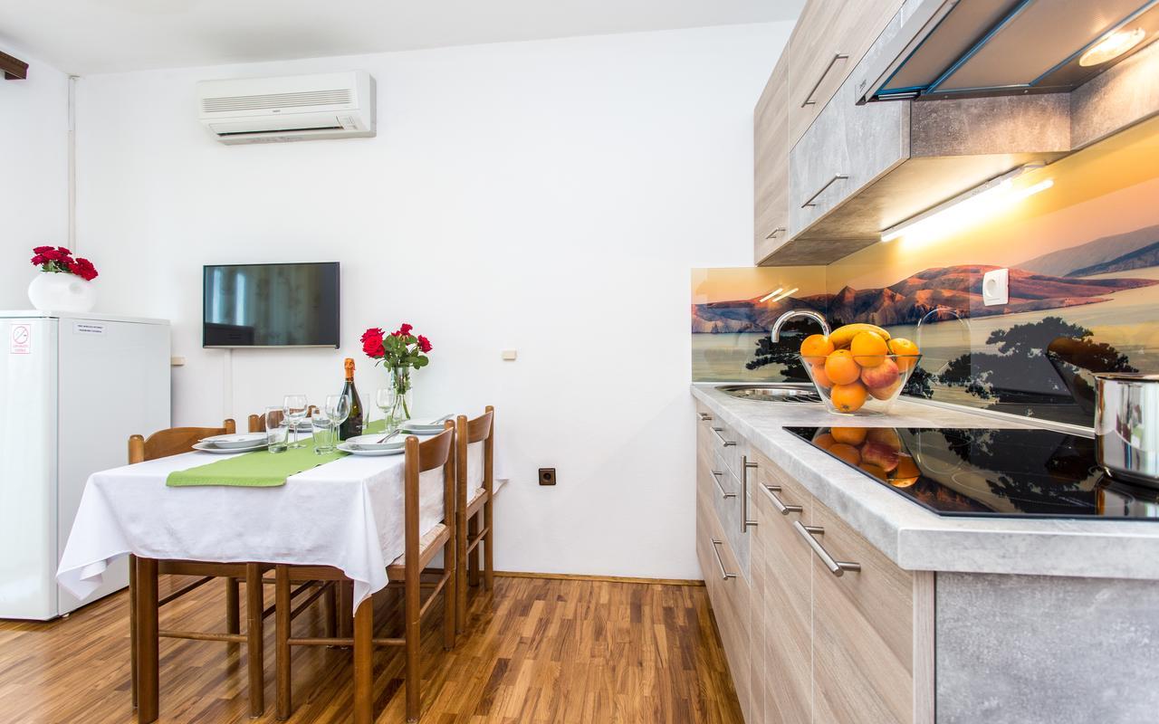 Apartments Lucija 2 Baška Eksteriør billede