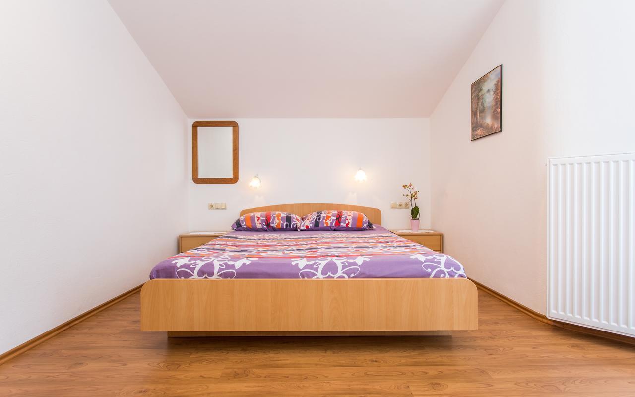 Apartments Lucija 2 Baška Eksteriør billede