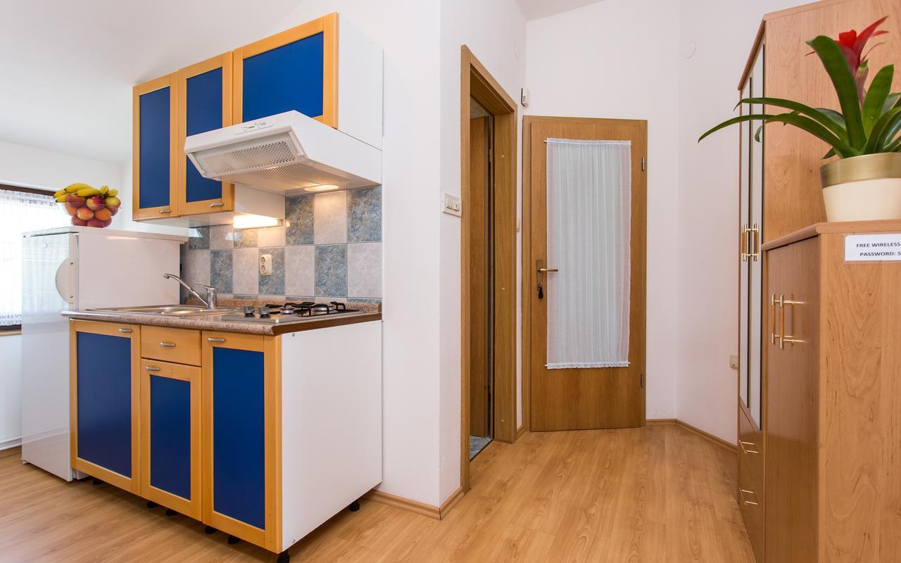 Apartments Lucija 2 Baška Eksteriør billede